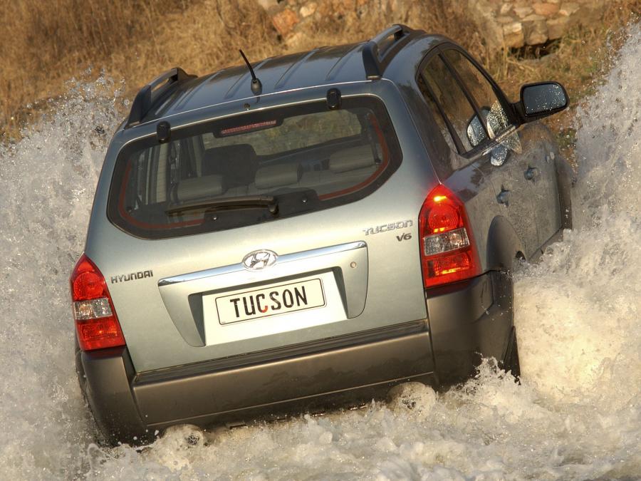 Hyundai Tucson 2004 года  (ZA) (фото 5 из 16)